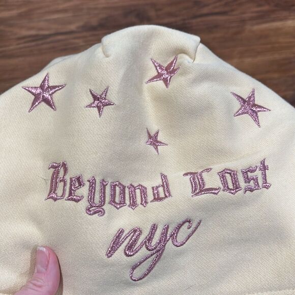 Beyond Lost NYC yellow Zip up hoodie pink metallic embroidered stars size XL - Picture 7 of 7